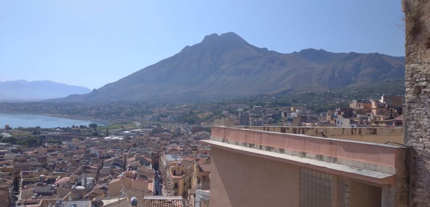 Termini Imerese: casa indipendente Piazza Benincasa