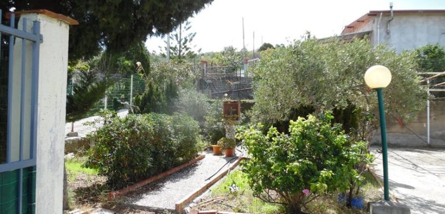 Termini Imerese: villetta contrada Piraino