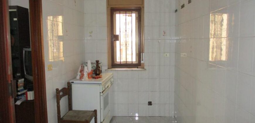 Termini Imerese:palazzina via Selva Sales