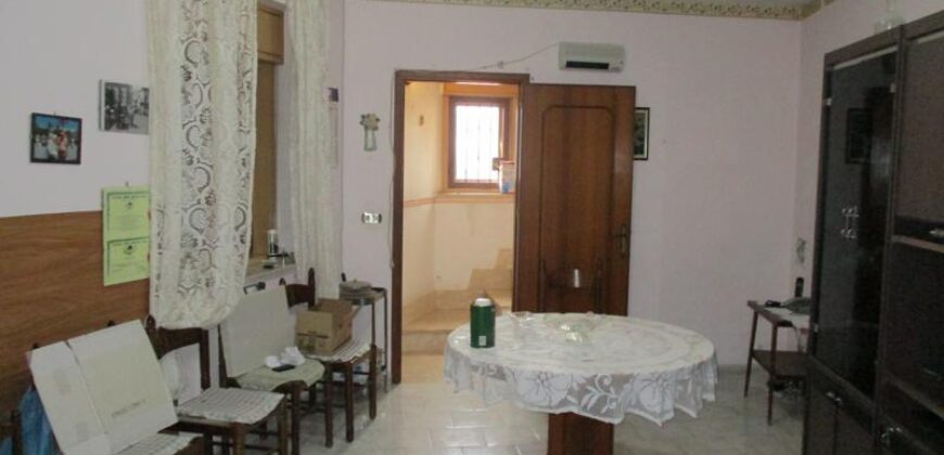 Termini Imerese:palazzina via Selva Sales