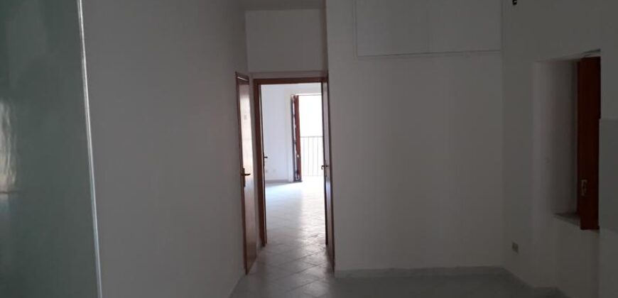 Termini Imerese: appartamento via Gregorio Ugdulena
