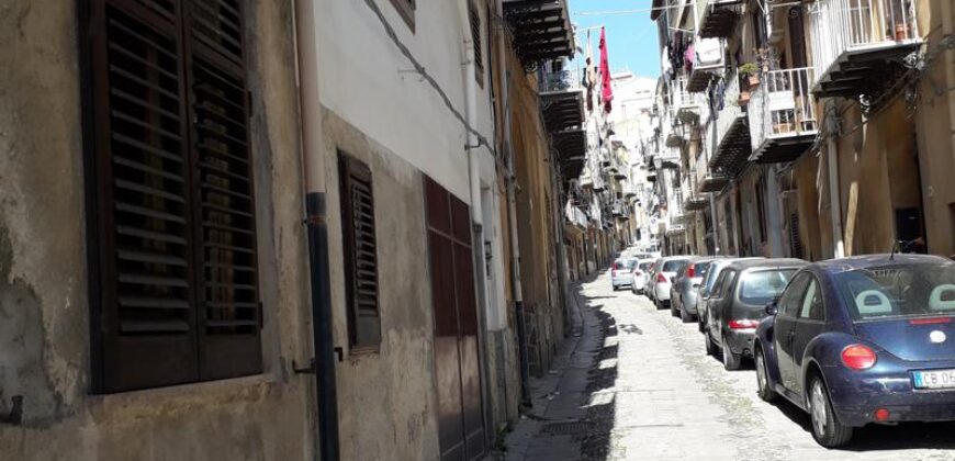 Termini Imerese: appartamento via Gregorio Ugdulena