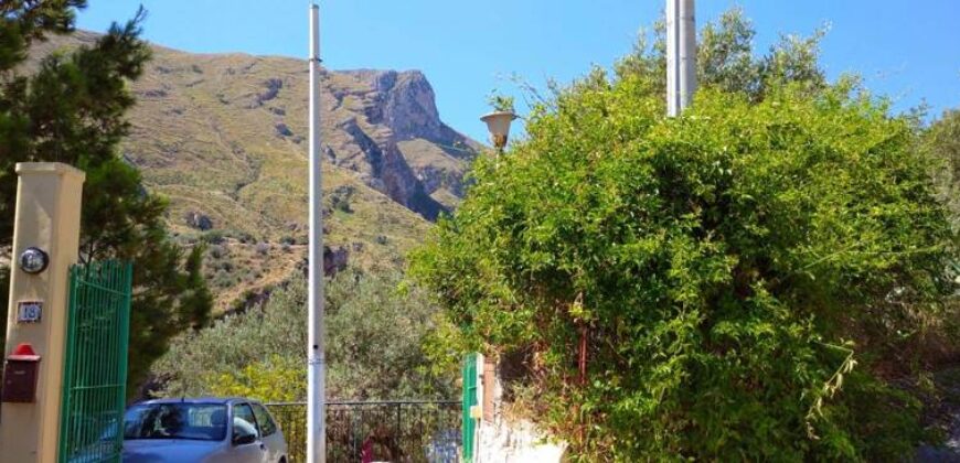 Termini Imerese: villetta contrada Balata