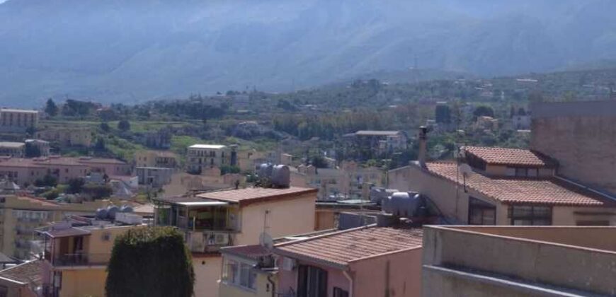 Termini Imerese: casa indipendente via Montagna