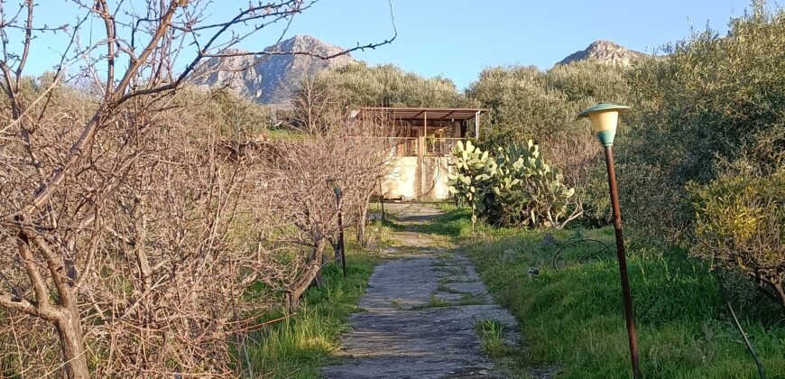 Termini Imerese: villetta contrada  Impalastro