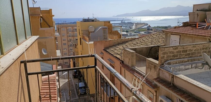 Termini Imerese: palazzina via Nivaloro