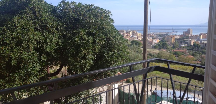 Termini Imerese: appartamento via Acquedotto Romano Cornelio