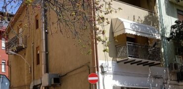 Termini Imerese:appartamento duplex via Mommasala