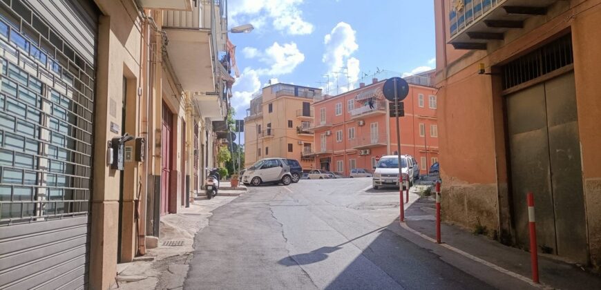 Termini Imerese: appartamento via Bevuto