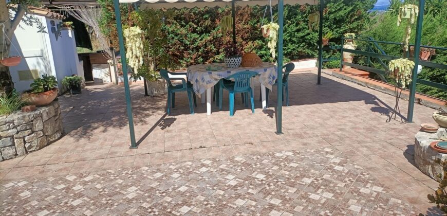 Termini Imerese: villetta contrada Quaranta Salme
