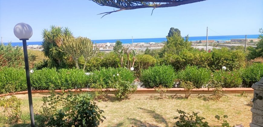 Termini Imerese: villetta contrada Quaranta Salme