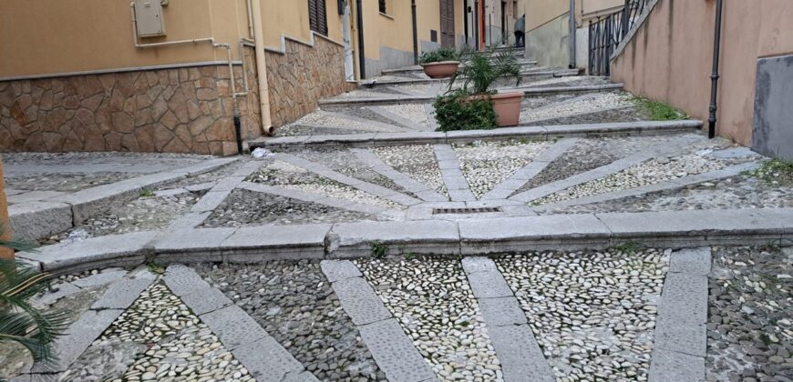 Termini Imerese casa indipendente via Roma alta