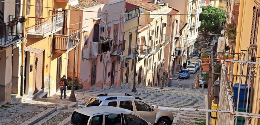 Termini Imerese: casa indipendente via Alfredo la Manna