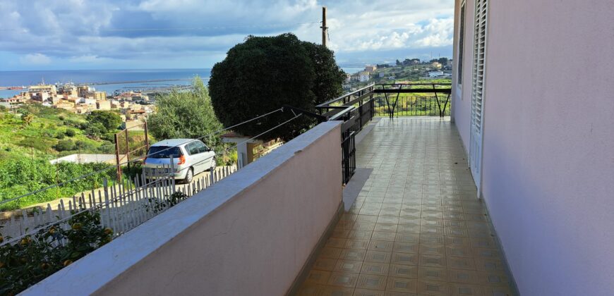 Termini Imerese: appartamento via Acquedotto Romano Cornelio
