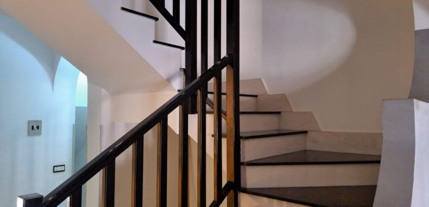 Termini Imerese:appartamento duplex via Mommasala