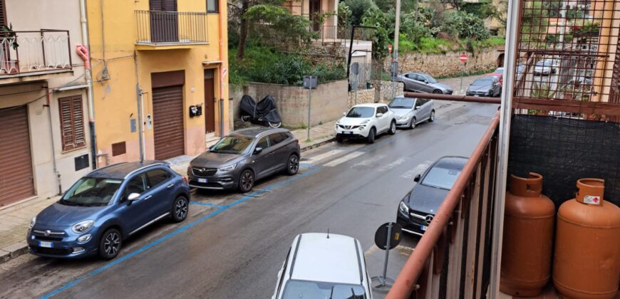 Termini Imerese: appartamento  via Falcone e Borsellino
