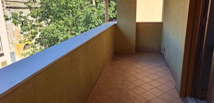 Termini Imerese:appartamento duplex via Mommasala