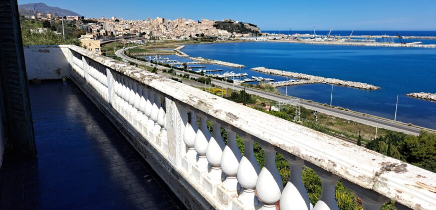 Termini imerese: villa via Libertà