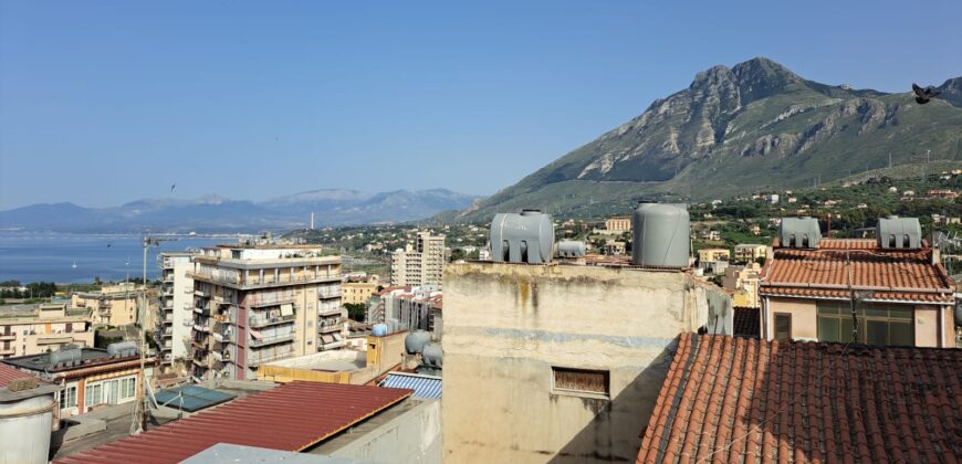 Termini Imerese: appartamento  Cortile Cirà