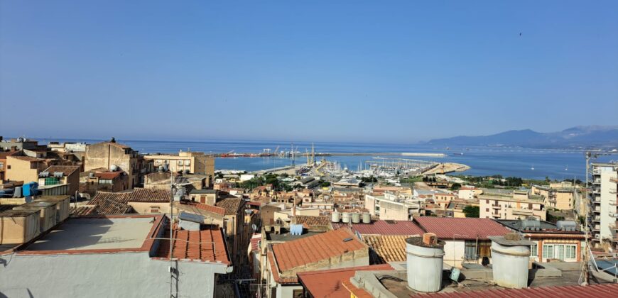 Termini Imerese: appartamento  Cortile Cirà