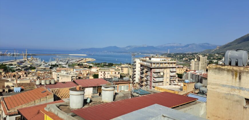 Termini Imerese: appartamento  Cortile Cirà