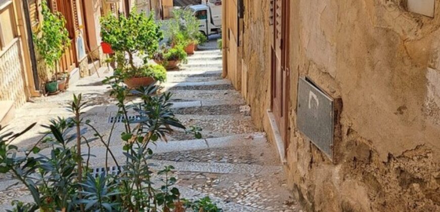 Termini Imerese: bilocale via Roma