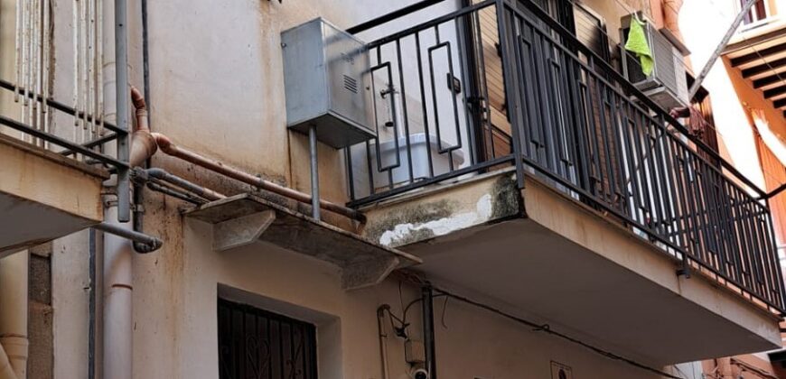 Termini Imerese: appartamento via Lo Monaco