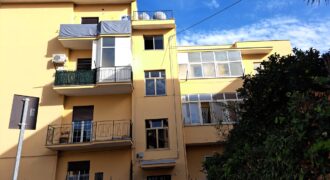 Termini Imerese: appartamento via Ignazio  Candioto