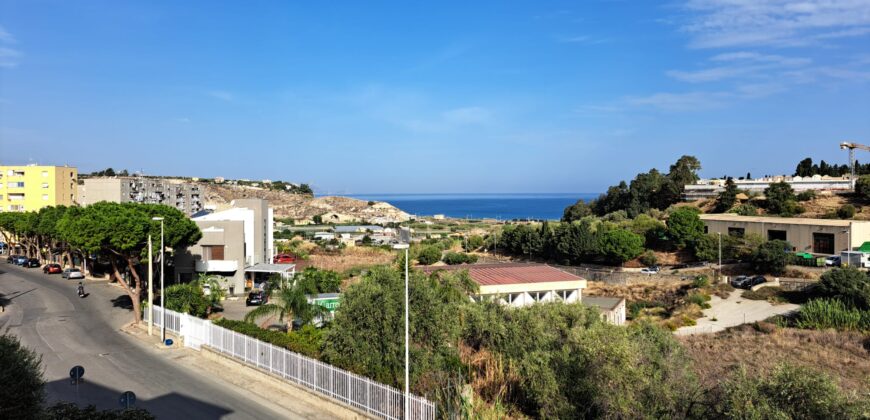 Termini Imerese: appartamento via Ignazio  Candioto