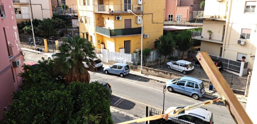 Termini Imerese: appartamento via Ignazio  Candioto