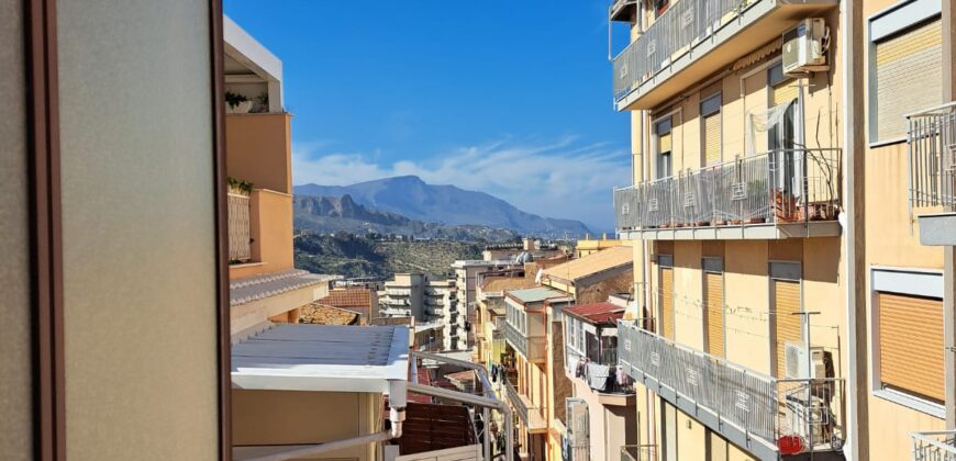 Termini Imerese: casa indipendente  via Giacinto Lo Faso