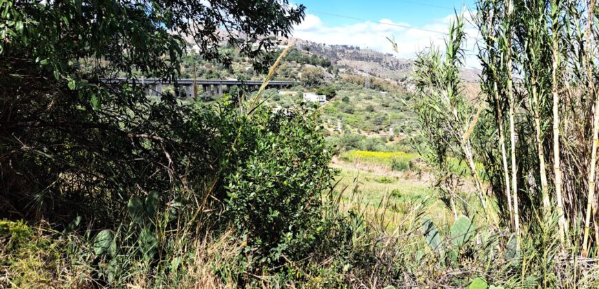 Termini Imerese: fabbricato rurale contrada Bevuto