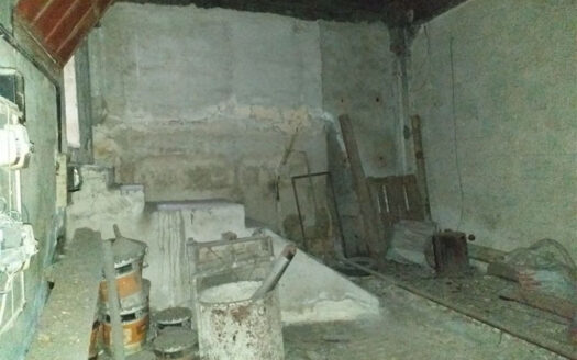 Termini Imerese: magazzino via Porta Caricato