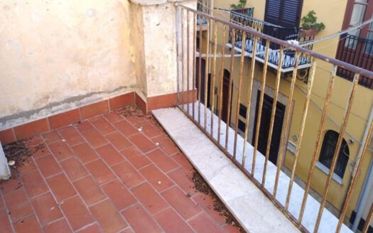Termini Imerese: appartamento via Santissimo Salvatore