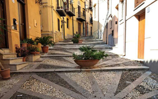Termini Imerese: bilocale via Roma 85