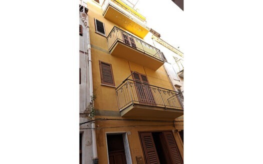 Termini Imerese: casa indipendente via Masso 6