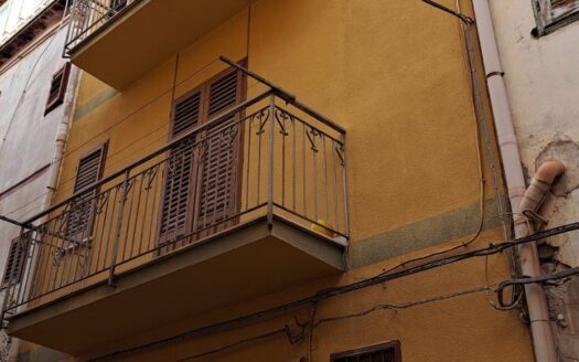 Termini Imerese: casa indipendente via Masso 6