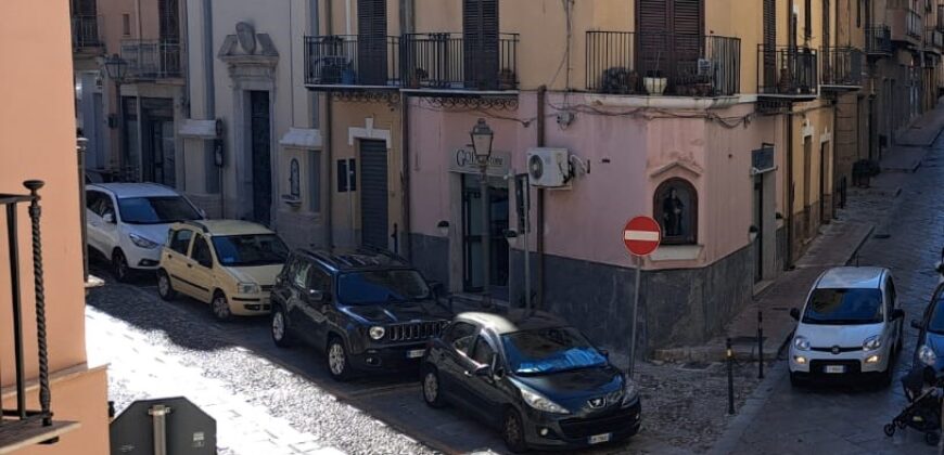 Termini Imerese: appartamento via Scopari