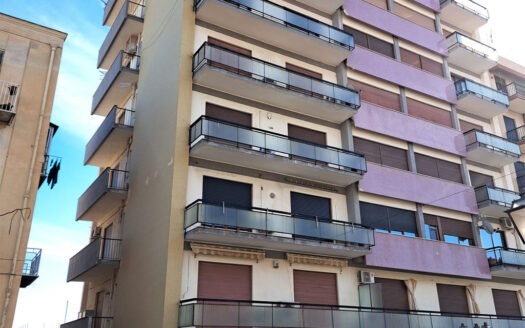 Termini Imerese: appartamento via Nicolò Palmeri