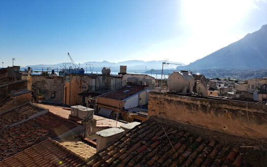 Termini Imerese: casa indipendente via Salica