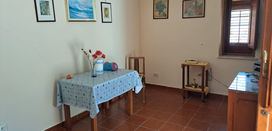 Termini Imerese: villetta contrada Bevuto