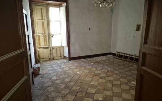 Termini Imerese:casa indipendente Piazza Carlo Alberto dalla Chiesa