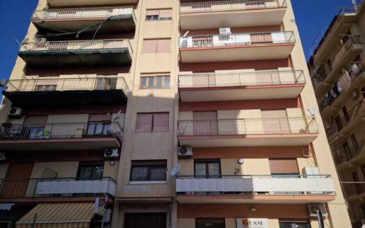 Termini Imerese:appartamento via Falcone e Borsellino