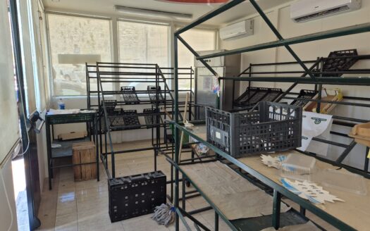Termini Imerese: Immobile commerciale via Zara