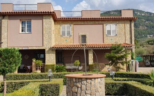 Termini Imerese: villa contrada Rocca Superiore