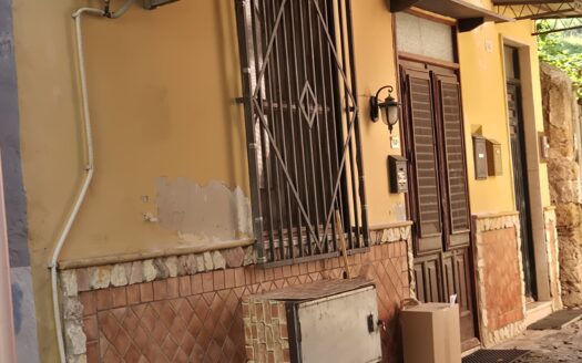 Termini Imerese: appartamento via Mirabella